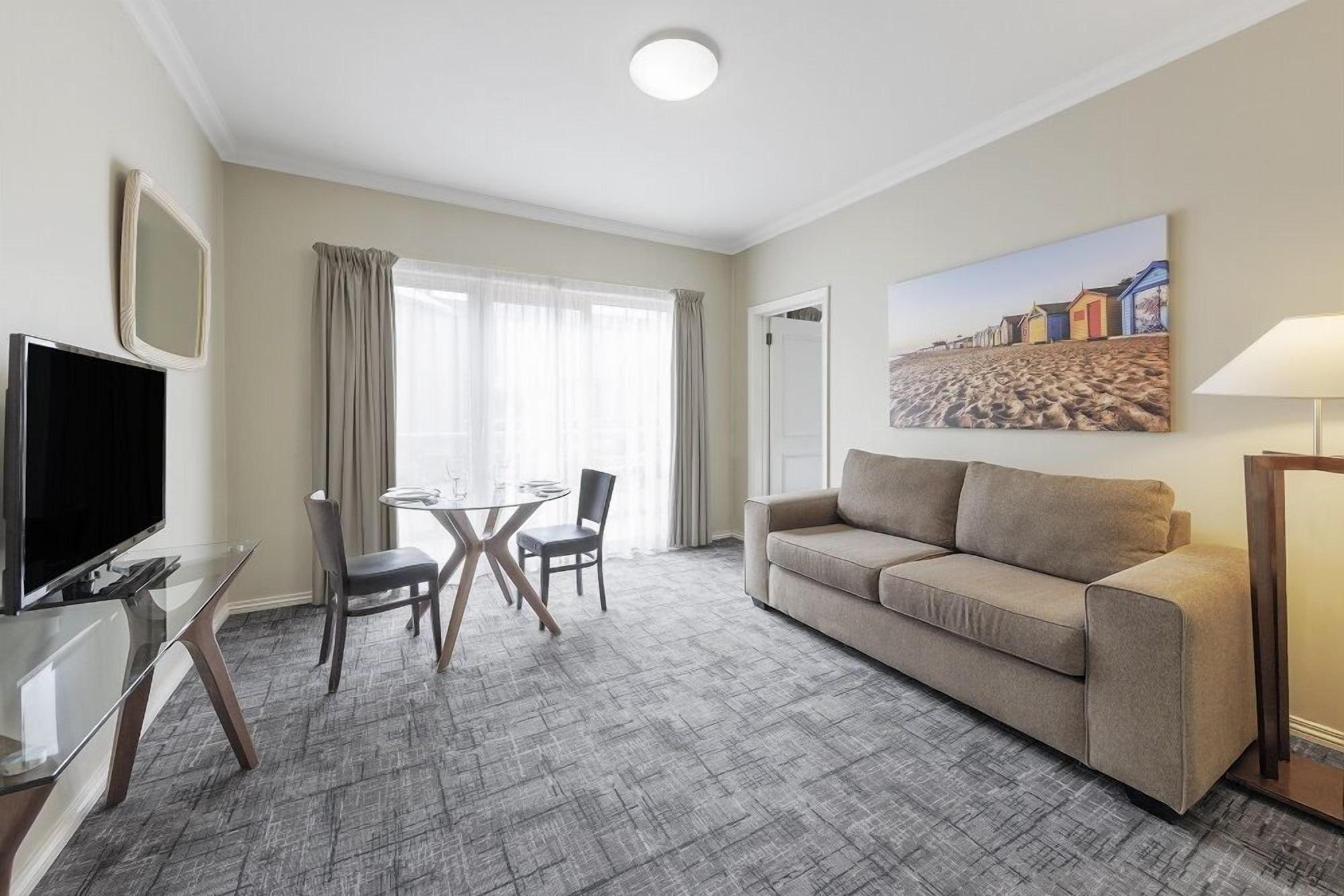 Kimberley Gardens Hotel, Serviced Apartments And Serviced Villas Melbourne Bagian luar foto