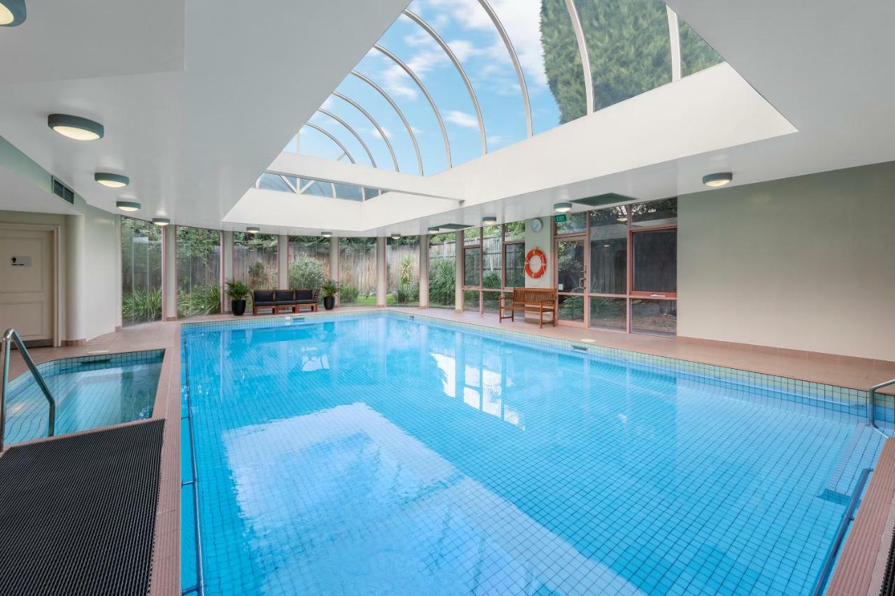 Kimberley Gardens Hotel, Serviced Apartments And Serviced Villas Melbourne Bagian luar foto
