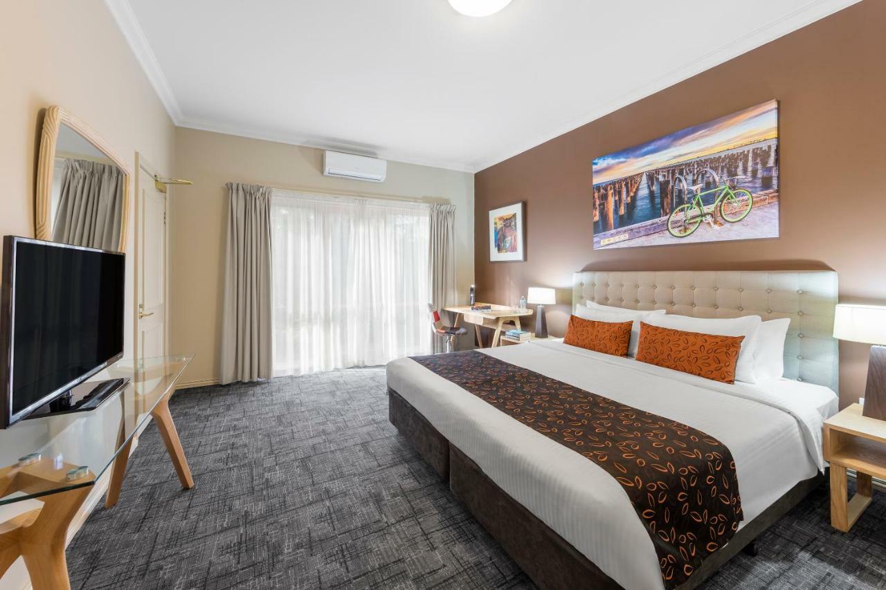Kimberley Gardens Hotel, Serviced Apartments And Serviced Villas Melbourne Bagian luar foto