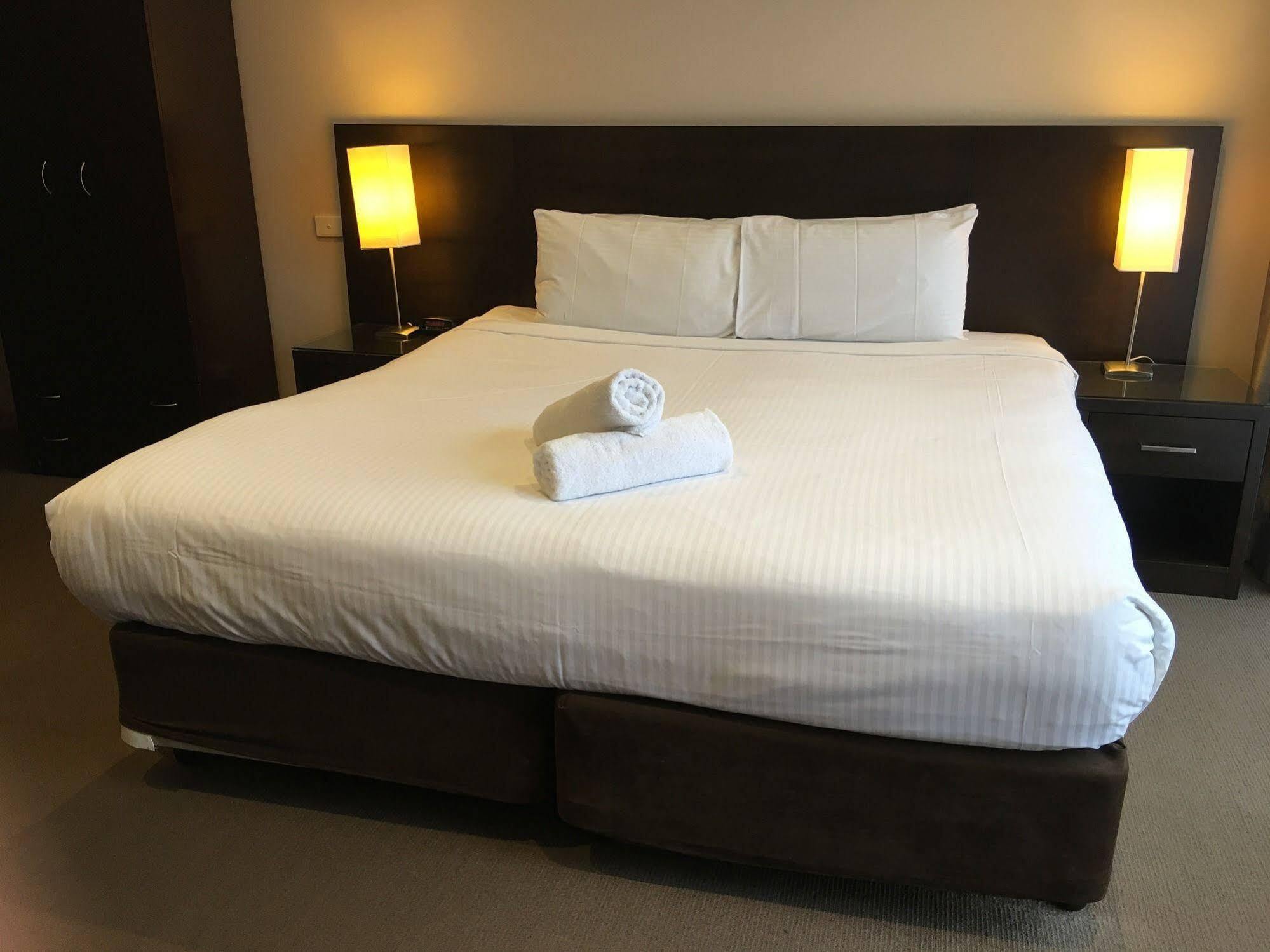Kimberley Gardens Hotel, Serviced Apartments And Serviced Villas Melbourne Bagian luar foto
